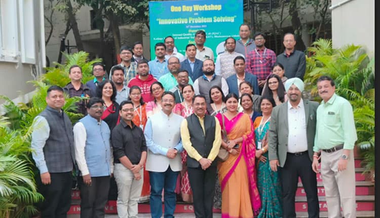 Faculty Development Workshop on Innovative Problem Solving - photograph 2