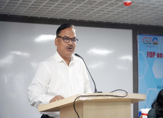 FDP on Advanced Research Methodology and Data Analysis - photograph 4