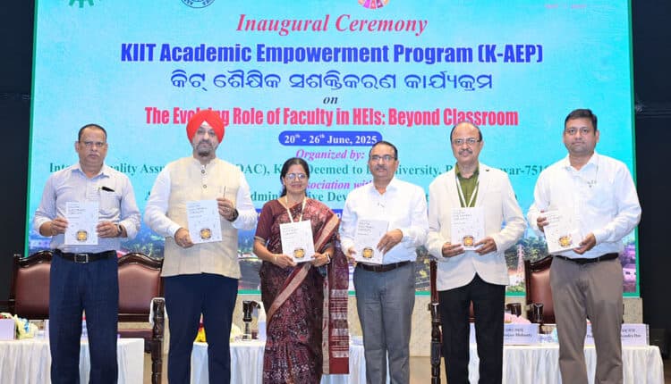 K-AEP 2025: The Evolving Role of Faculty in HEIs: Beyond Classroom - photograph 2